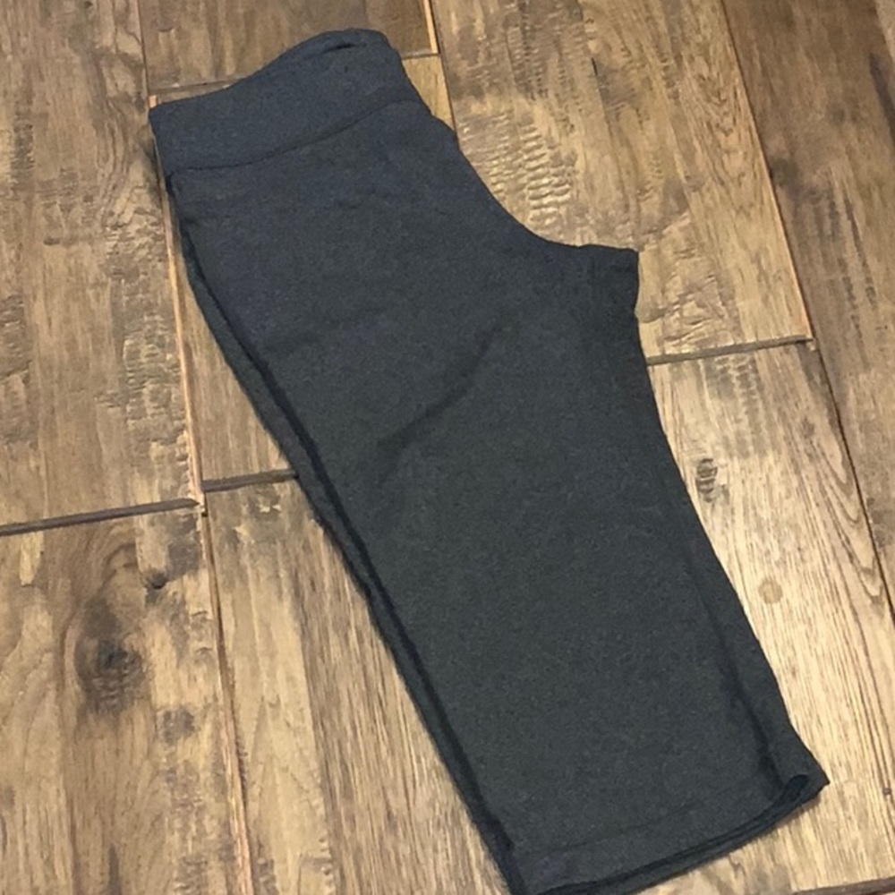 Prana workout pants. Size M